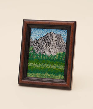 Berglandschaft – Gesticktes Bild