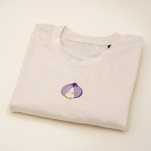 Red Onion - T-shirt with Embroidery